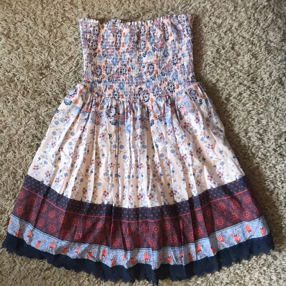 Strapless dress